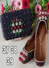 New Stylish Fancy Wear Punjabi Jutti And Matching Combo Clutch